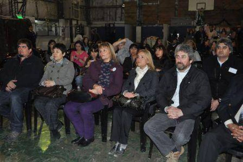 Concejales participaron de la inauguraci�n de la Feria del Libro Infantil y Juvenil R�o Grande Lee