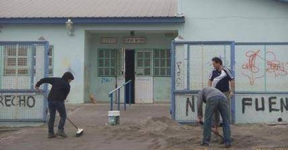 Pocas escuelas retoman las clases