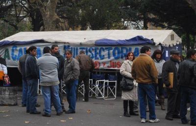 Por peleas internas se levant� la �carpa por la inseguridad�