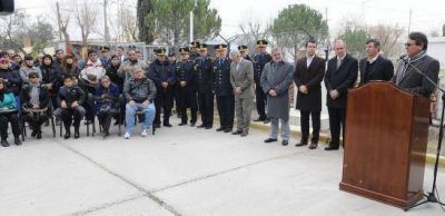 Se rindi� homenaje a polic�as muertos en el asalto al Ministerio de Econom�a