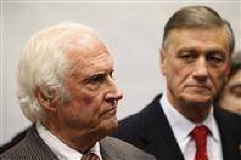 "Nosotros esperamos a Binner y despu�s nos dej� afuera", lanz� Solanas