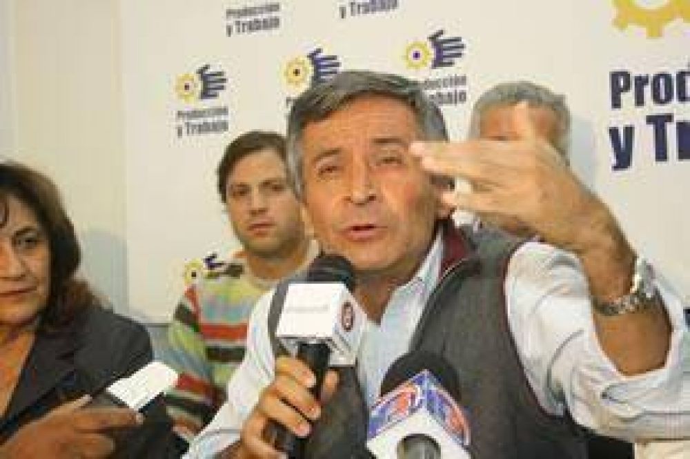 Basualdo autorizar� a todas las listas para que haya internas en 3 departamentos