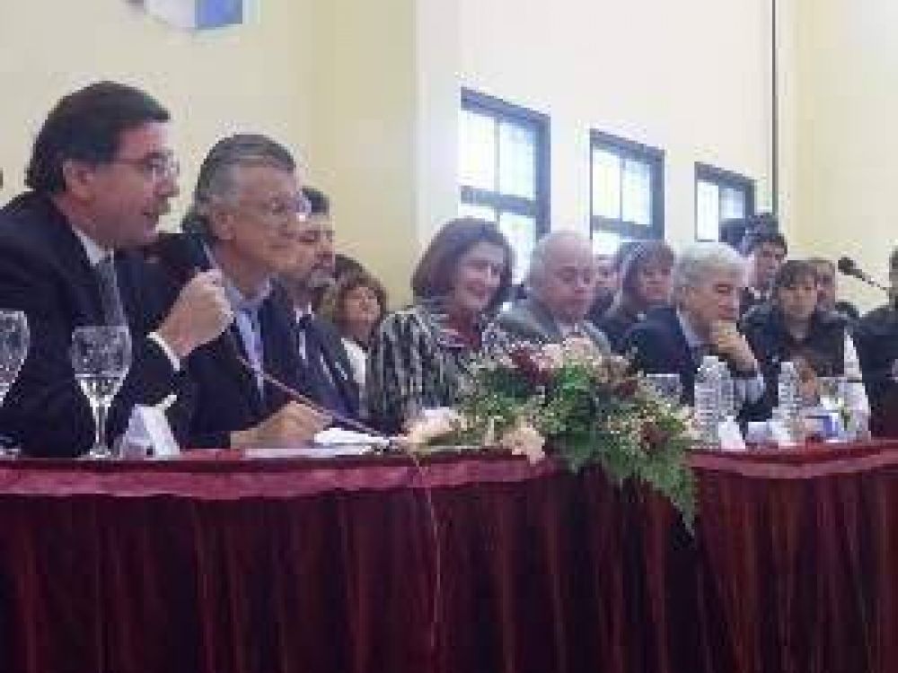 INAUGURARON EL MODERNO EDIFICIO DE LA EPET N� 5