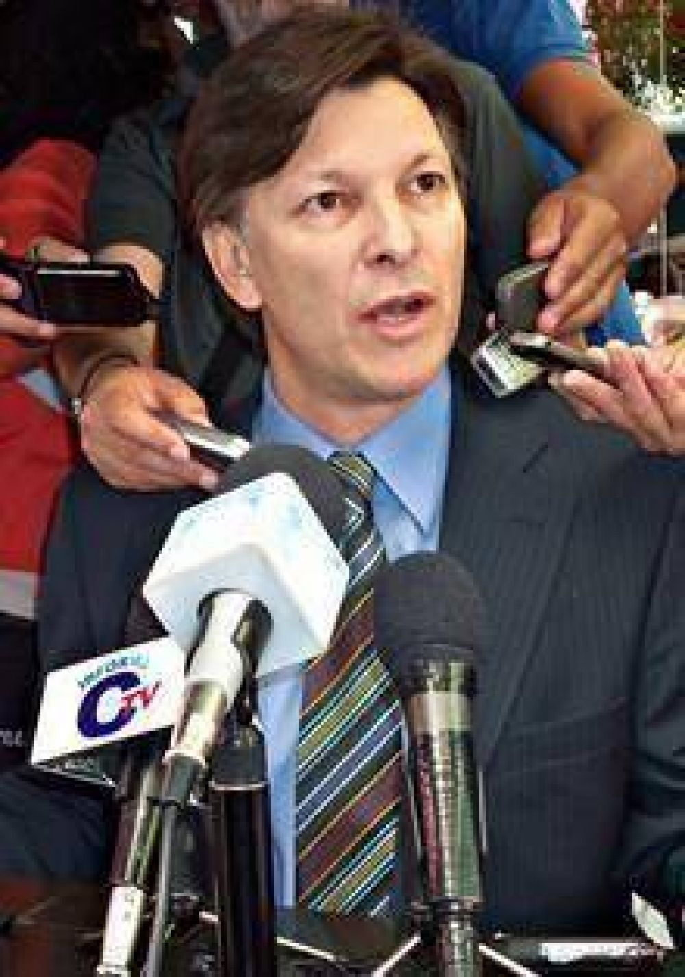 Jos� Riccardo:�Uno de los sectores ha decidido unilateralmente romper las reglas de juego�