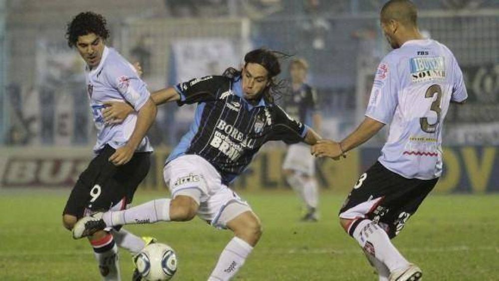 Apat�a y mucha impotencia en el adi�s de un sue�o trunco