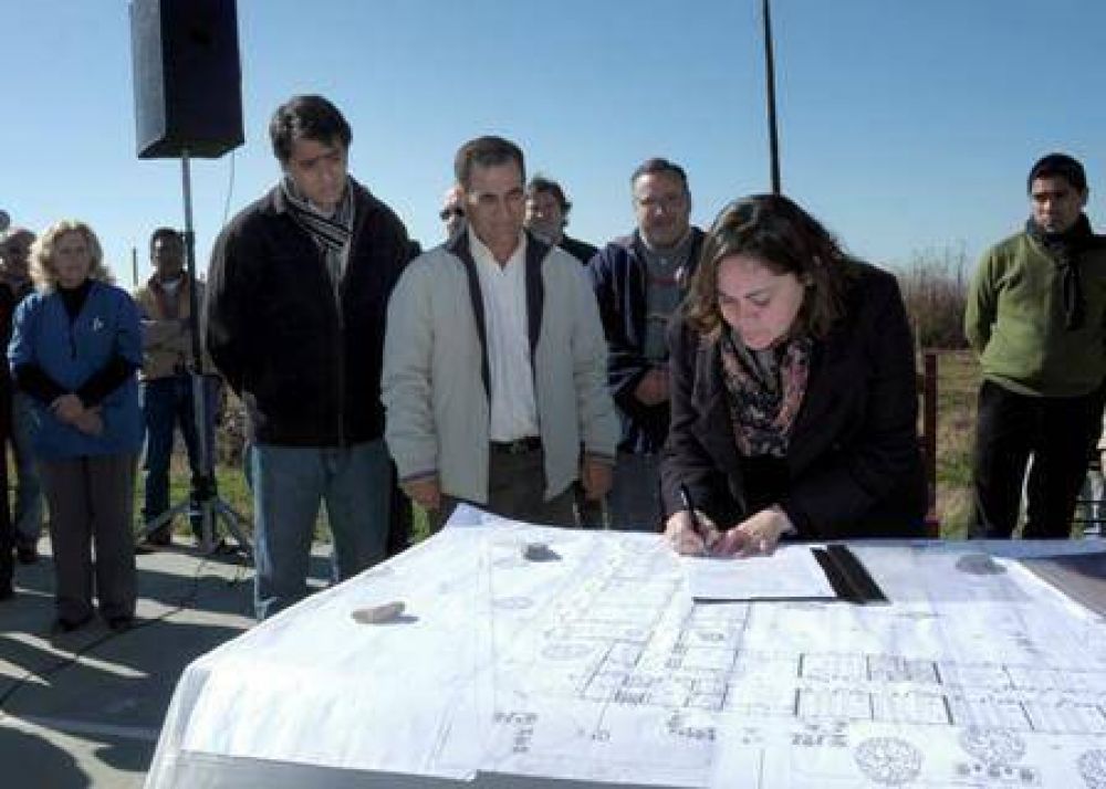 Nuevo edificio de la escuela t�cnica Ingeniero Maury de Quijano