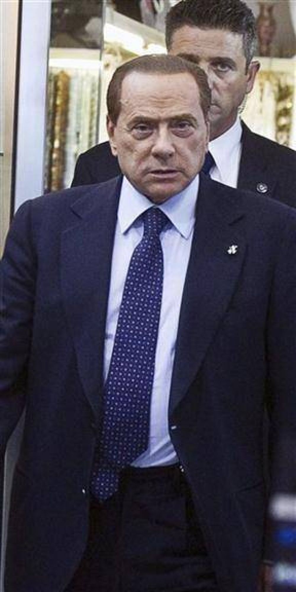 Otro esc�ndalo golpea a Berlusconi
