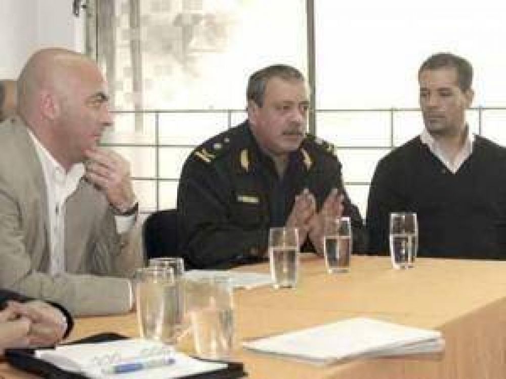 Municipio, los docentes y la Polic�a, juntos para garantizar la seguridad