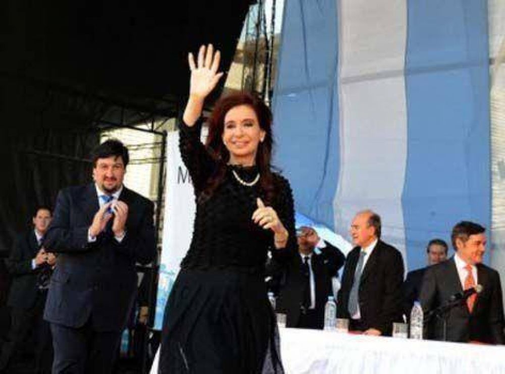 La presidente convoc� a sostener una patria para todos y destac� lealtad de los misioneros