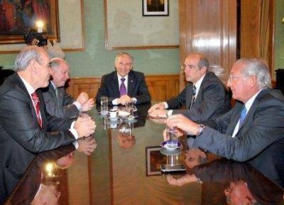 FELLNER - JENEFES ser� la f�rmula para Gobernador y Vice del FPV