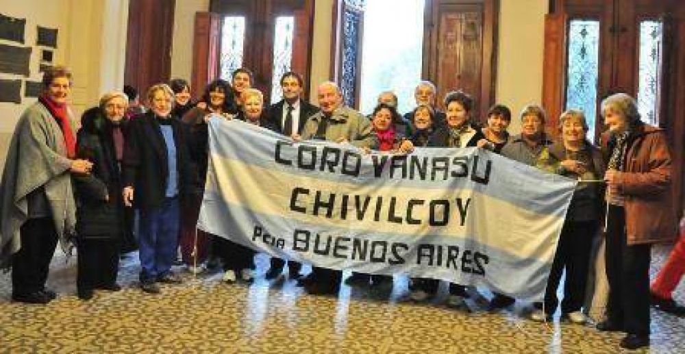 An�bal Pittelli despidi� al Coro Yanasu 