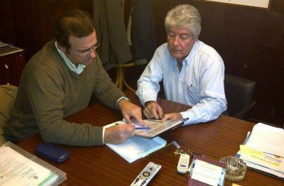 Reuni�n con autoridades del Ministerio de Agricultura de la Naci�n