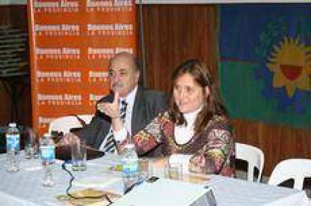 Es obligaci�n estatal contratar gente con discapacidad para cumplir con una ley vigente