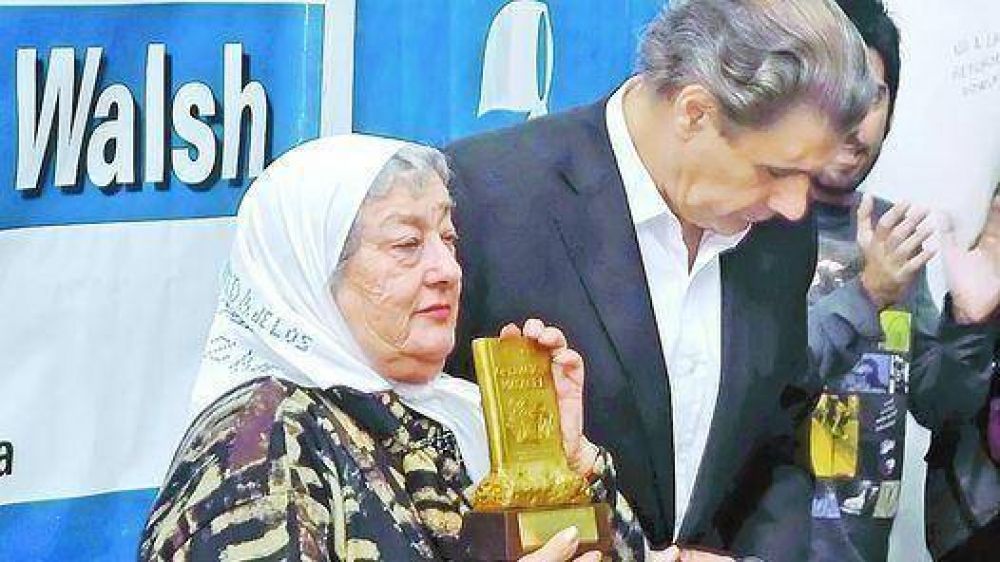Hebe fue premiada en La Plata, pero no fue nadie del Gobierno