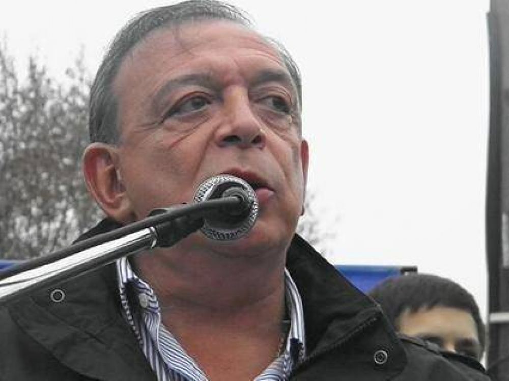 Z�ccaro habl� de la oposici�n y de su propia interna 