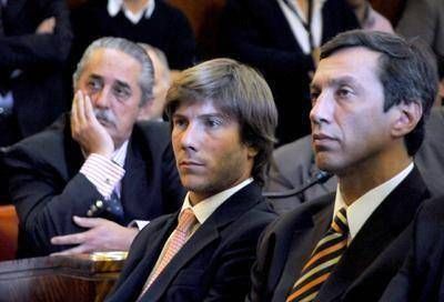 AM atras� un d�a la elecci�n de su candidato a intendente