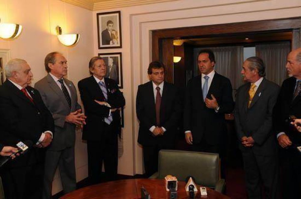 Scioli ponder� el mercado de capitales y convoc� a seducir inversores  