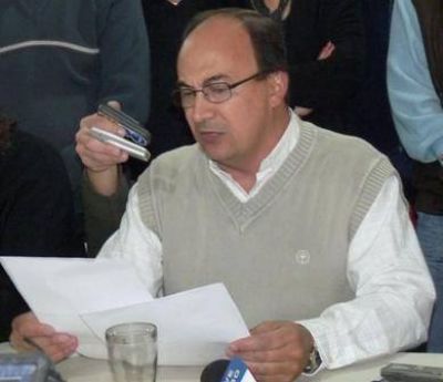 Salom�n precis� que pelear� por dentro o por fuera de la UCR
