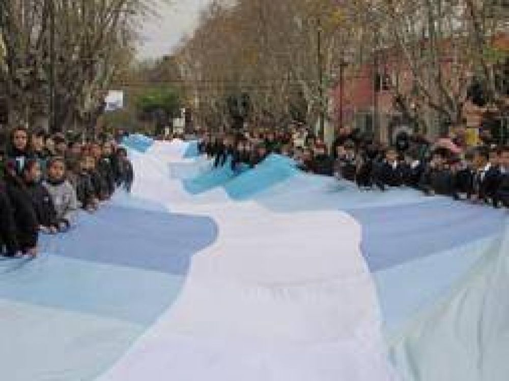 San Isidro: Bandera de 55 metros para agregar a los 18.000 de Rosario