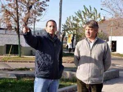 Albertina: Insaurralde recorri� las obras de la Plaza Mariano Moreno