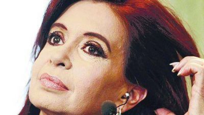 Cristina va a Rosario y demora los anuncios de candidaturas