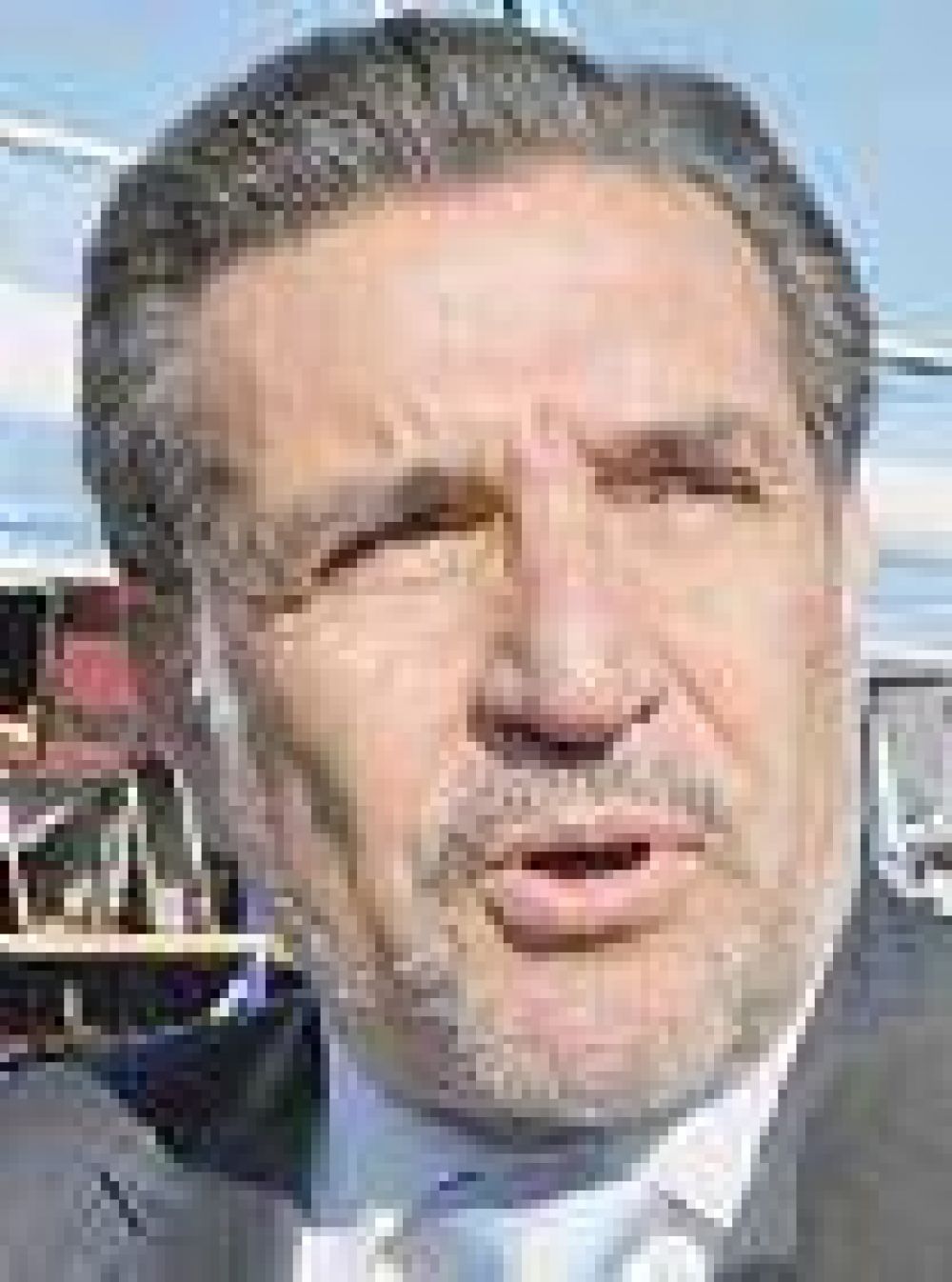 La finca de Anguin�n reuni� a Beder y Quintela 