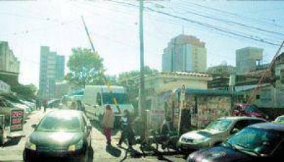 PARA CORNEJO LA PROVINCIA "PAGA FORTUNAS POR ALQUILAR PROPIEDADES Y DESCUIDA LAS PROPIAS"
