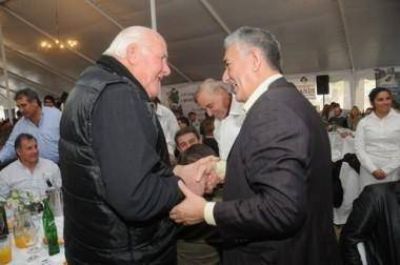 Rodriguez Sa� en el almuerzo de fin de cosecha