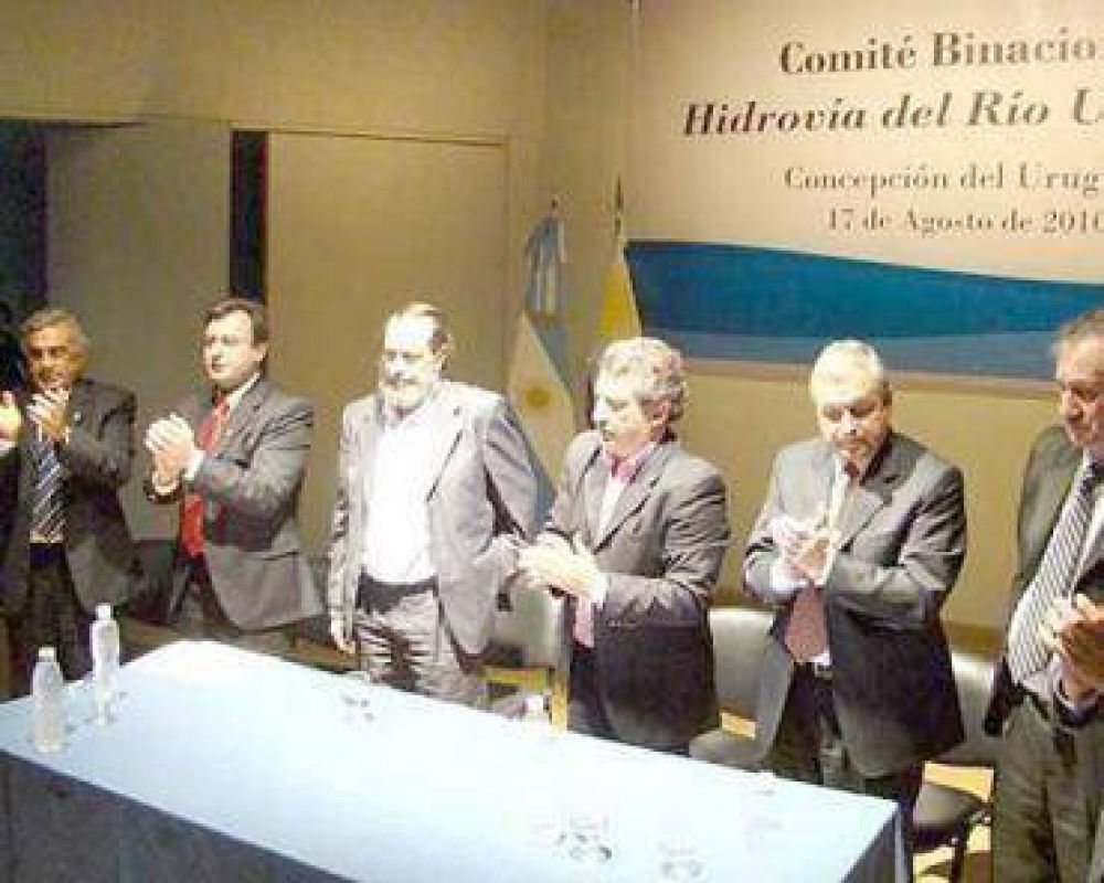 Se re�ne el Comit� Binacional de la Hidrov�a
