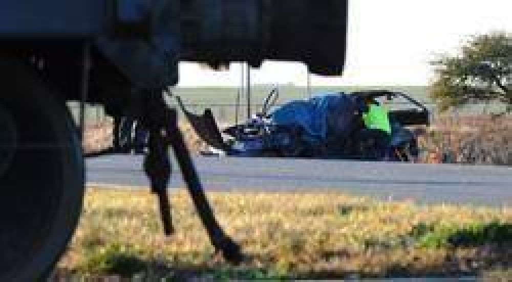 Muri� un automovilista en un accidente ferroviario