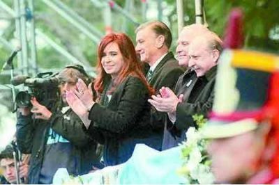 D�a de la Bandera: un acto que pareci� un lanzamiento electoral