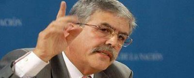 De Vido reaccion� contra las cr�ticas y acus� a Clar�n de "faltar a la �tica"