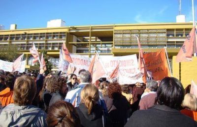 La Mesa Intersindical pone a votaci�n paro de tres d�as