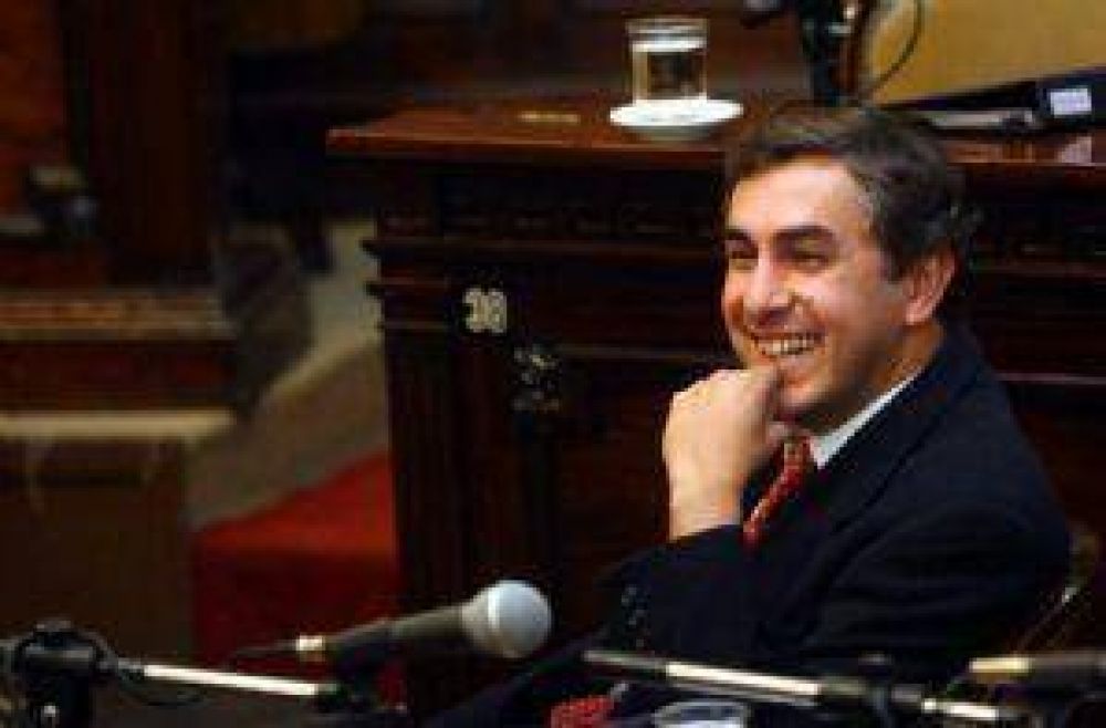 La UCR postula a Vaqui�, Cunietti y Pinto como diputados