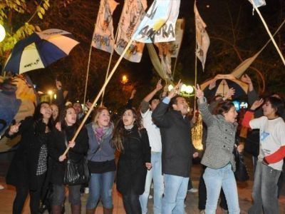 La C�mpora festej� en la Peatonal