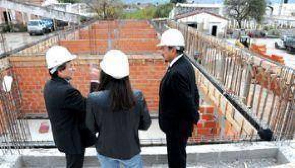 EL INTENDENTE ISA DESTAC� EL AVANCE EN LA OBRA DE LA ESCUELA DE ARTES Y OFICIOS