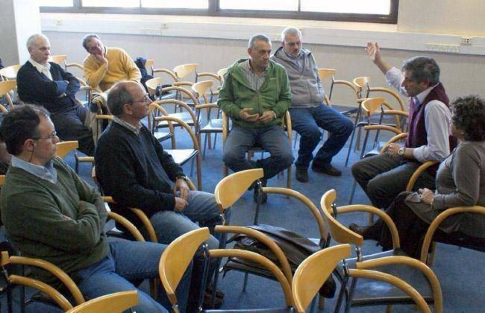 La municipalidad intim� a empresas para que se�alicen correctamente sus obras