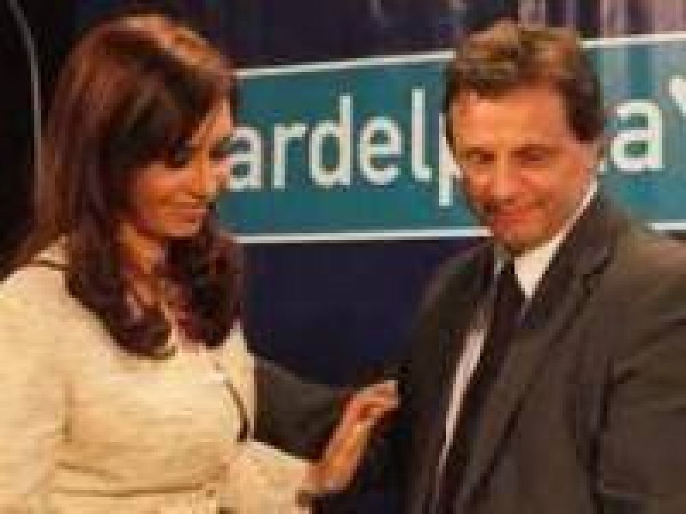 Gustavo Pulti esper� hasta �ltimo momento para su candidatura, alineado a la presidenta de la Naci�n