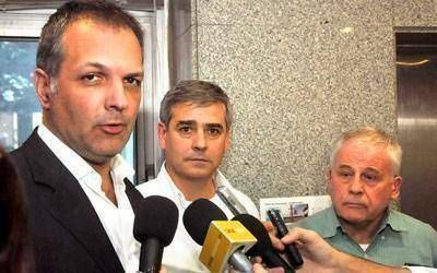 Buzzi y Mac Karthy tomaron la posta y convocaron ellos al �dasnevismo�