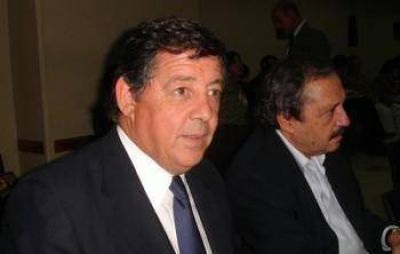 Tunessi neg� haberse bajado de la carrera por la intendencia
