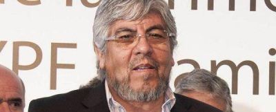 Moyano dice estar "gratamente sorprendido" por el anuncio