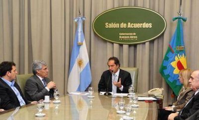 Daniel Scioli mantuvo una reuni�n con Gilberto Alegre y Sergio Massa