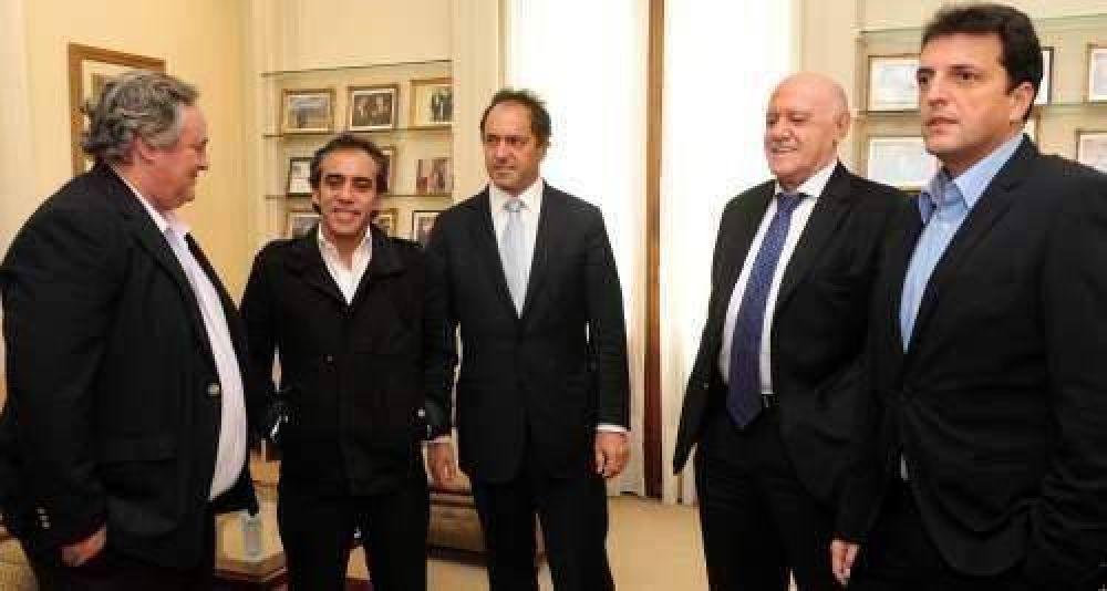 Scioli se reuni� con intendentes �cr�ticos�