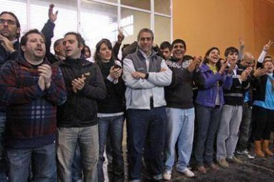 M�s de 600 j�venes expresaron su apoyo al intendente Jorge Ferraresi 