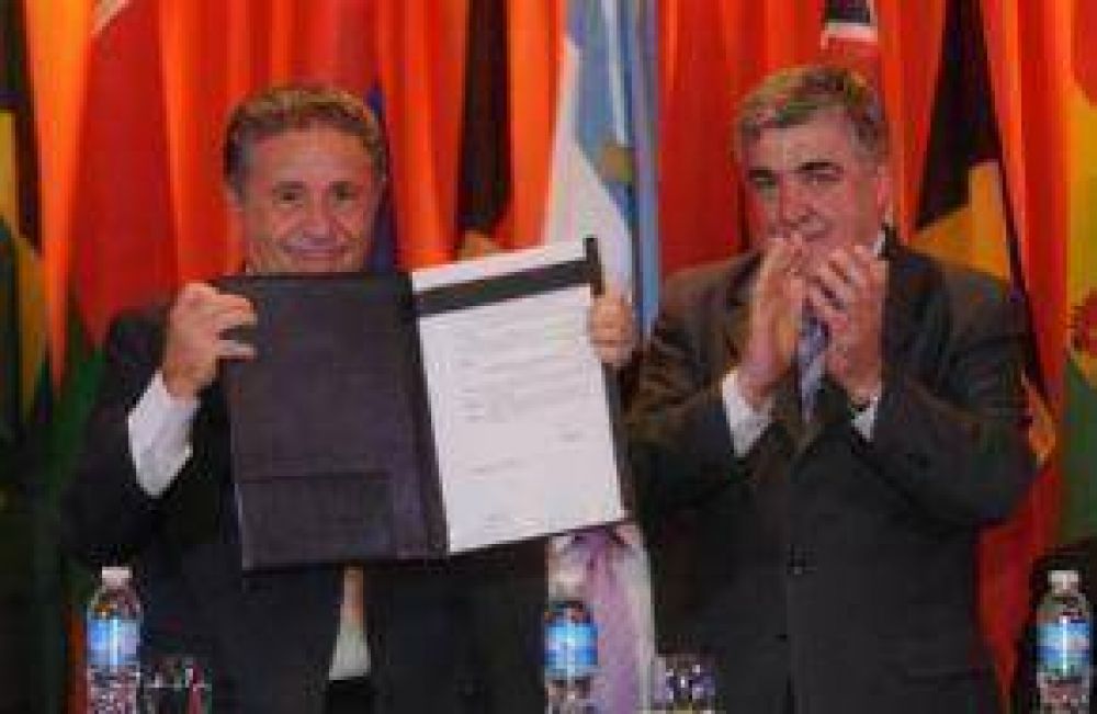 M�s Que Candidatos, Libreros