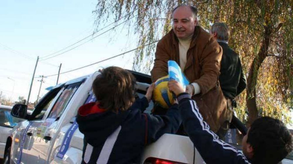 Villa Mar�a: fin de campa�a con bocinazos
