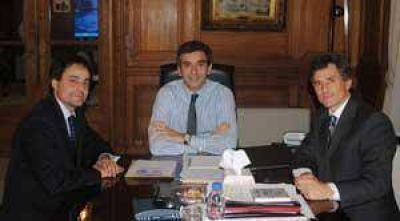 'An�bal Pittelli es nuestro candidato a intendente' 