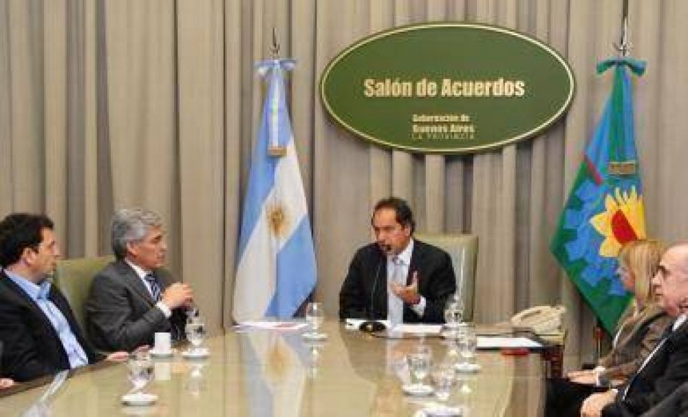 Scioli con agenda de gesti�n y regionalizaci�n 