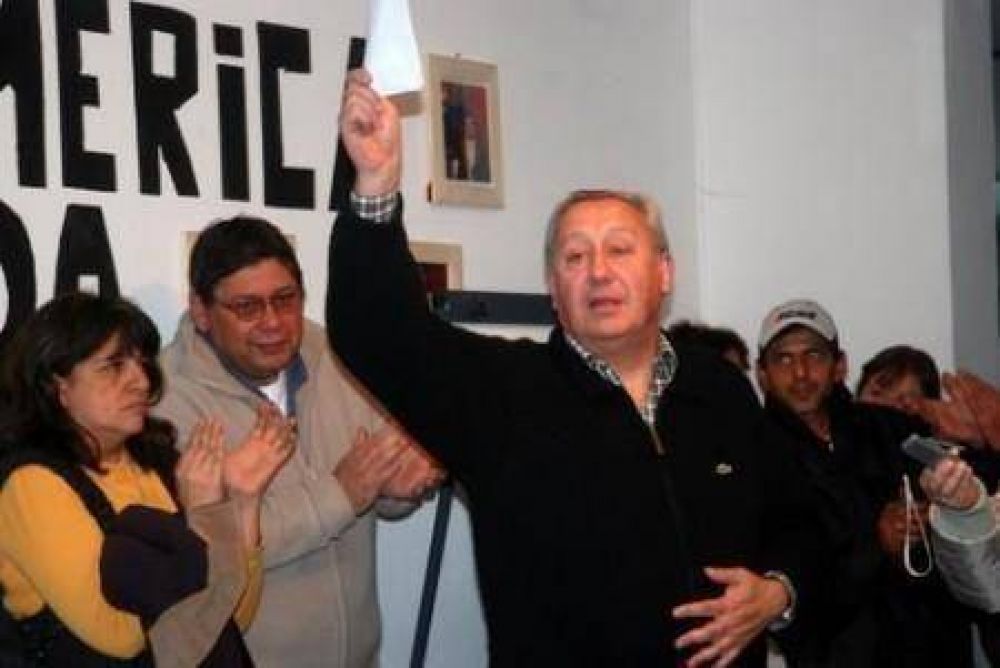Prince anunci� la lista de candidatos que lo acompa�ar�n  