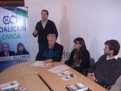 Ricardo Batelli lanz� su candidatura a Intendente